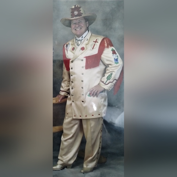 Custom Entertainment Suits and garments - Picture 13 of 13